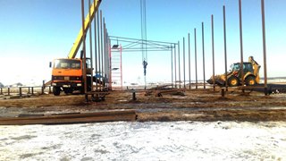 Аренда экскаватора погрузчика с ямобуром в Краснокамск цена от 1554 руб